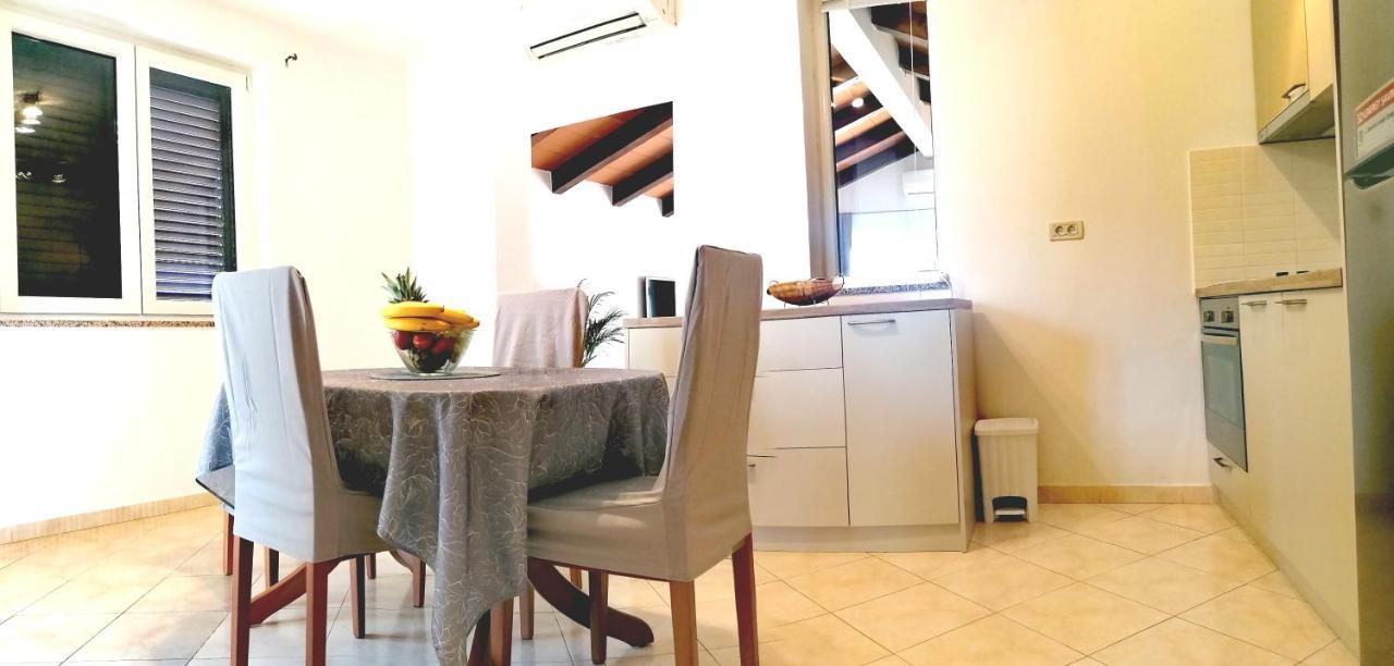 Апартаменты Cozy House With Pool Near Rovinj Канфанар Экстерьер фото