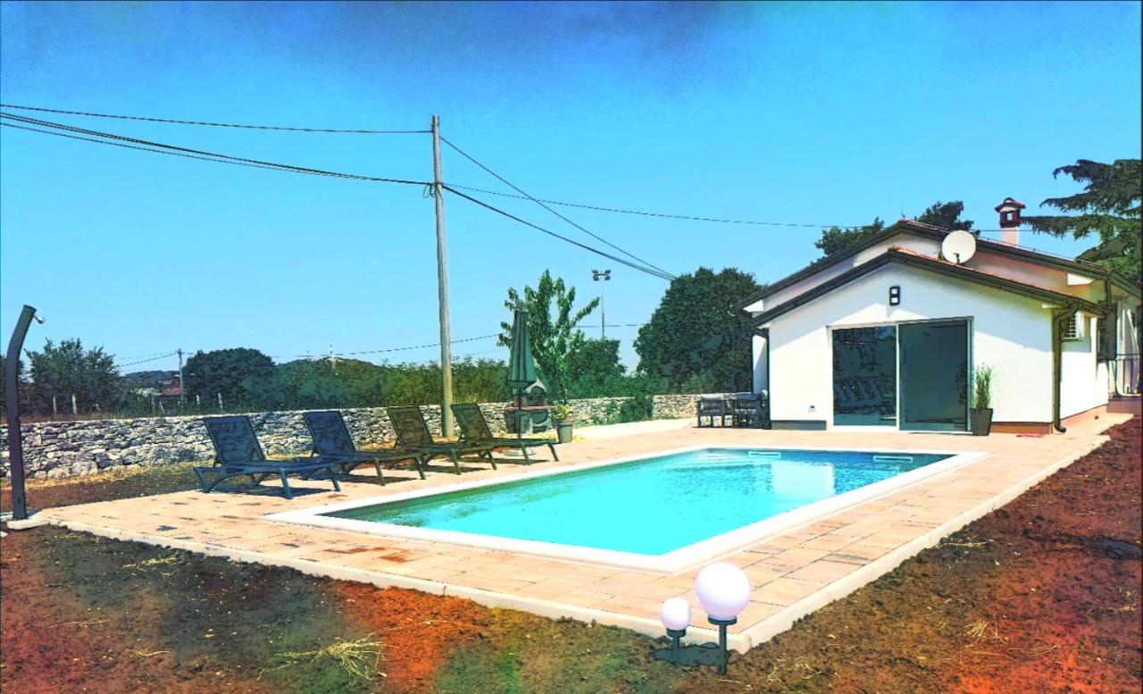 Апартаменты Cozy House With Pool Near Rovinj Канфанар Экстерьер фото